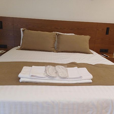 Rentapt Tirana Apartment ภายนอก รูปภาพ