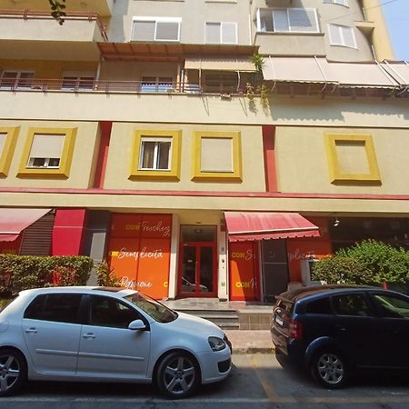 Rentapt Tirana Apartment ภายนอก รูปภาพ