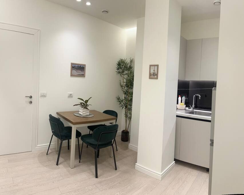 Rentapt Tirana Apartment ภายนอก รูปภาพ