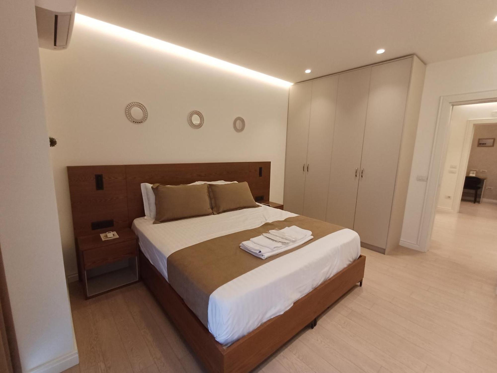 Rentapt Tirana Apartment ภายนอก รูปภาพ