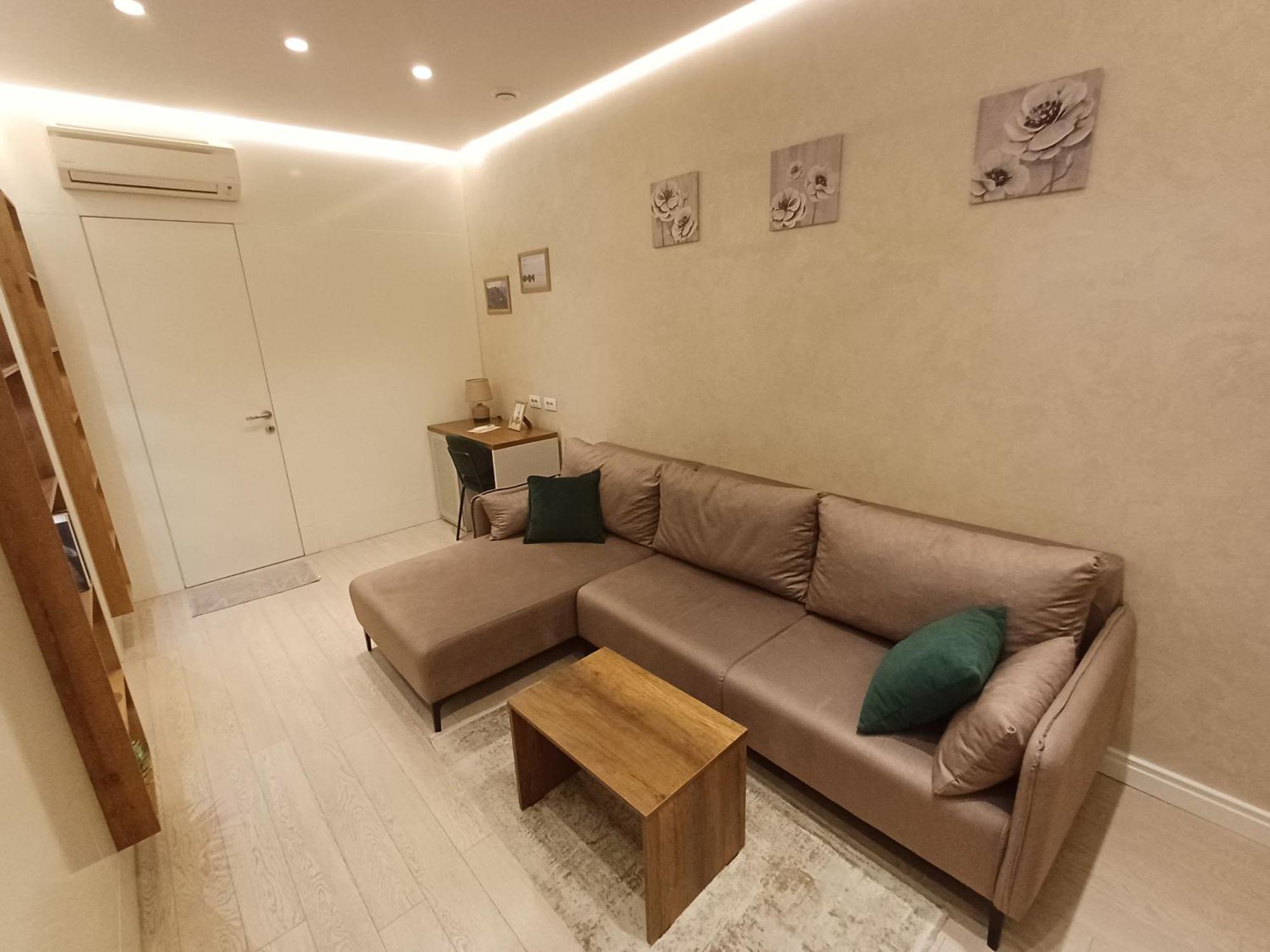 Rentapt Tirana Apartment ภายนอก รูปภาพ